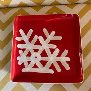 Gorgeous hand crafted square snowflake plate (j)